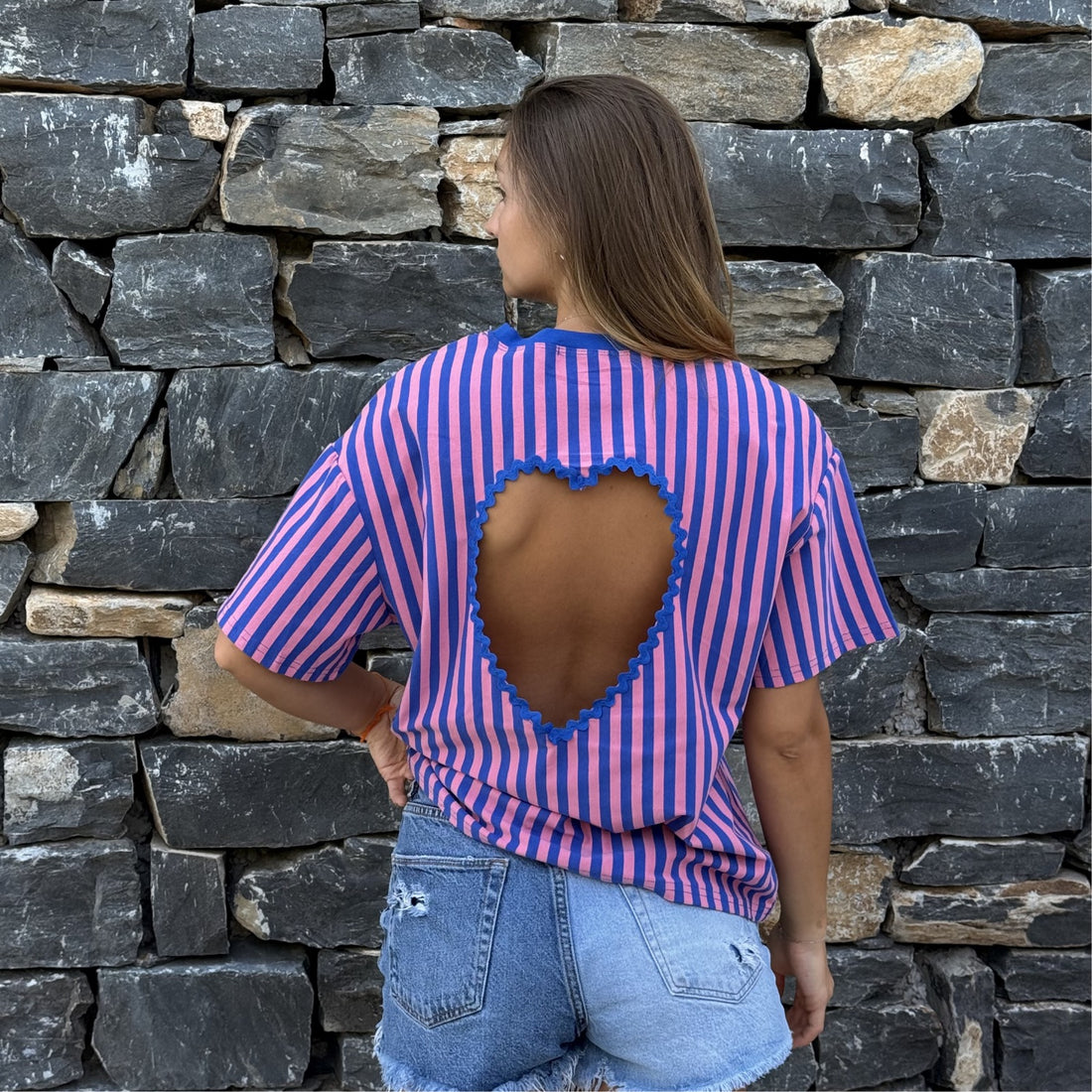 T-shirt à cœur ouvert rayé 💗