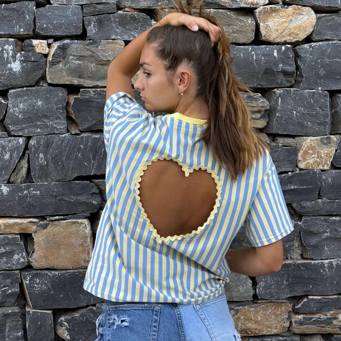 T-shirt à cœur ouvert rayé 💗