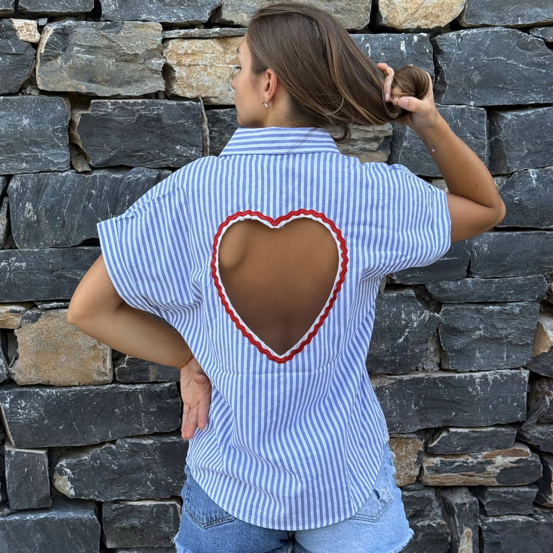 Chemise manches courtes à cœur ouvert ❤️