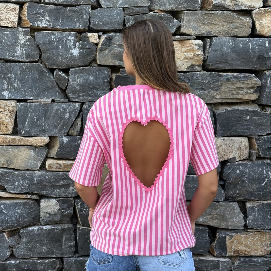 T-shirt à cœur ouvert rayé 💗